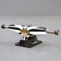 Thunder - Thomas rising 145 Skateboard truckar