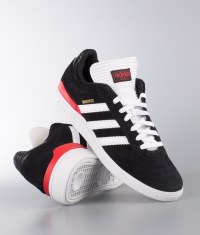 Adidas - Skor Busenitz