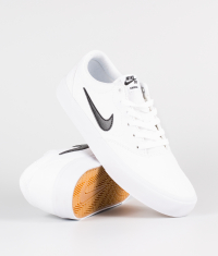 Nike - Skor SB Charge Canvas
