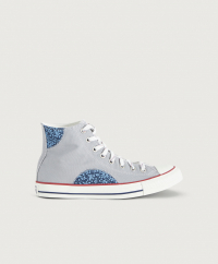 Converse - Sneakers från Converse i textil. Skorna har mönstrade detaljer och på ena sidan finns en patch med en logotyp. Sulan och tåkappan är i gummi.