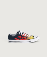 Converse - Sneakers från Converse i textil. Skorna har patch med en logotyp på plösen och sulan är vit. Insidan är fodrad i ett mjukt material och tåkappan är i gummi.