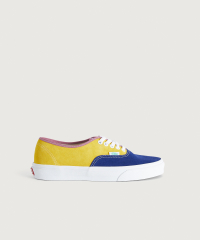 Vans - Sneakers från Vans som har en blockfärgad ovandel i mocka. Skorna har en patch med en logotyp och en sula i gummi. Insidan är fodrad i textil.
