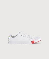 Converse - Sneakers från Converse i textil. Skorna har patch med en logotyp på plösen och sulan är vit. Insidan är fodrad i ett mjukt material och tåkappan är i gummi.