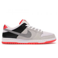 Nike - SB Dunk Low Infrared