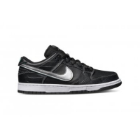 Nike - SB Dunk Low x Diamond Supply Co. "Black"