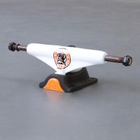 Tensor -  Response White 5,0 skateboard truckar