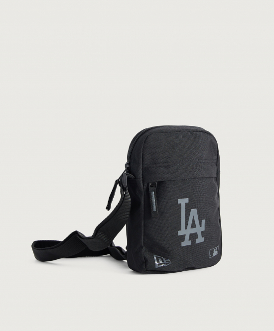 New Era AXELREMSVÄSKA MLB Side Bag